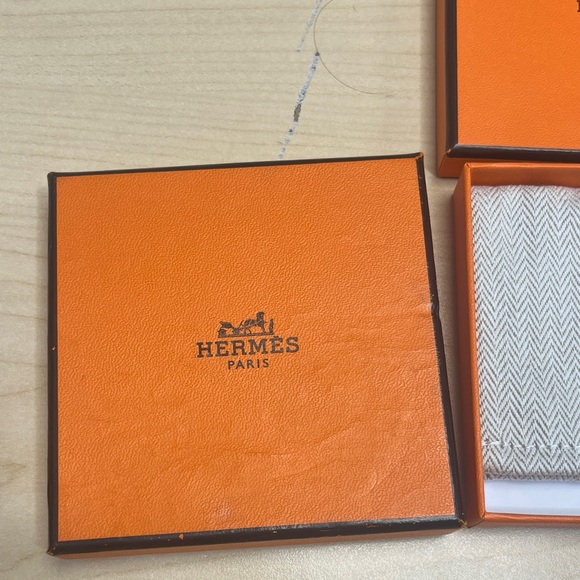 Hermès Orange and Gray Wallet Set - Picture 2 of 4